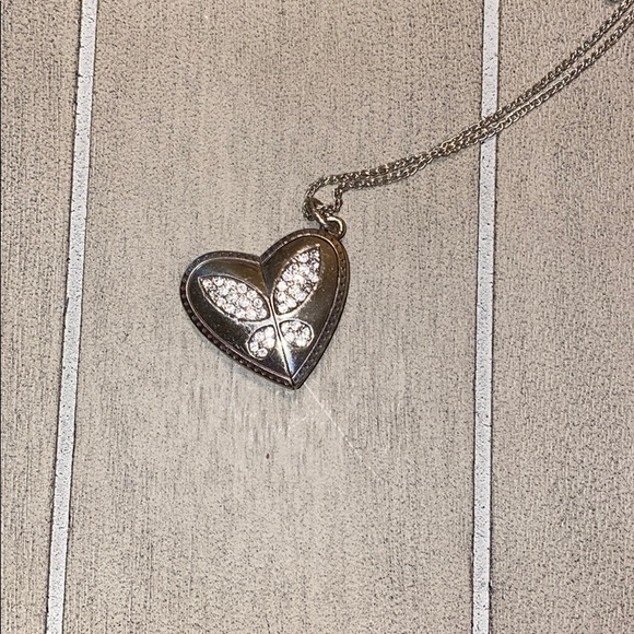 2 Necklaces in 1 Brighton Interchangeable Necklace - Picture 4 of 6